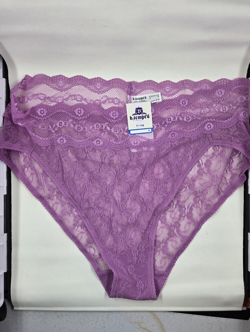 NWT Wacoal b tempt'd Fuschia Lace High Cut Brief, XL/8